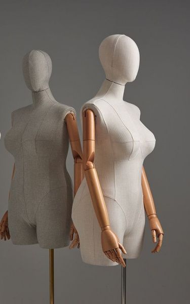 Женский манекен-торс большого размера, с шарнирными деревянными руками \ M001-SL-W