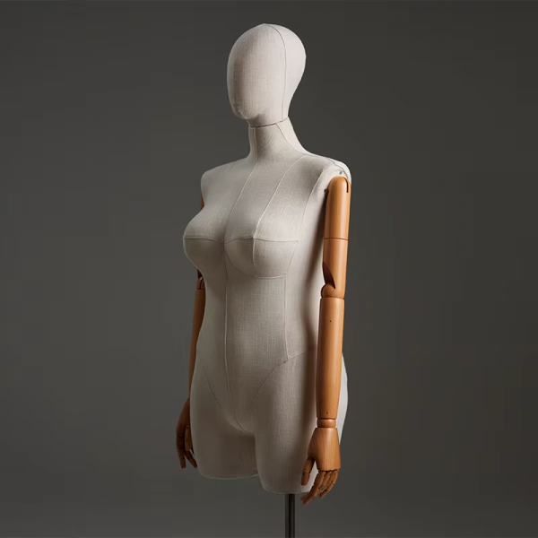 Женский манекен-торс большого размера, с шарнирными деревянными руками \ M001-SL-W